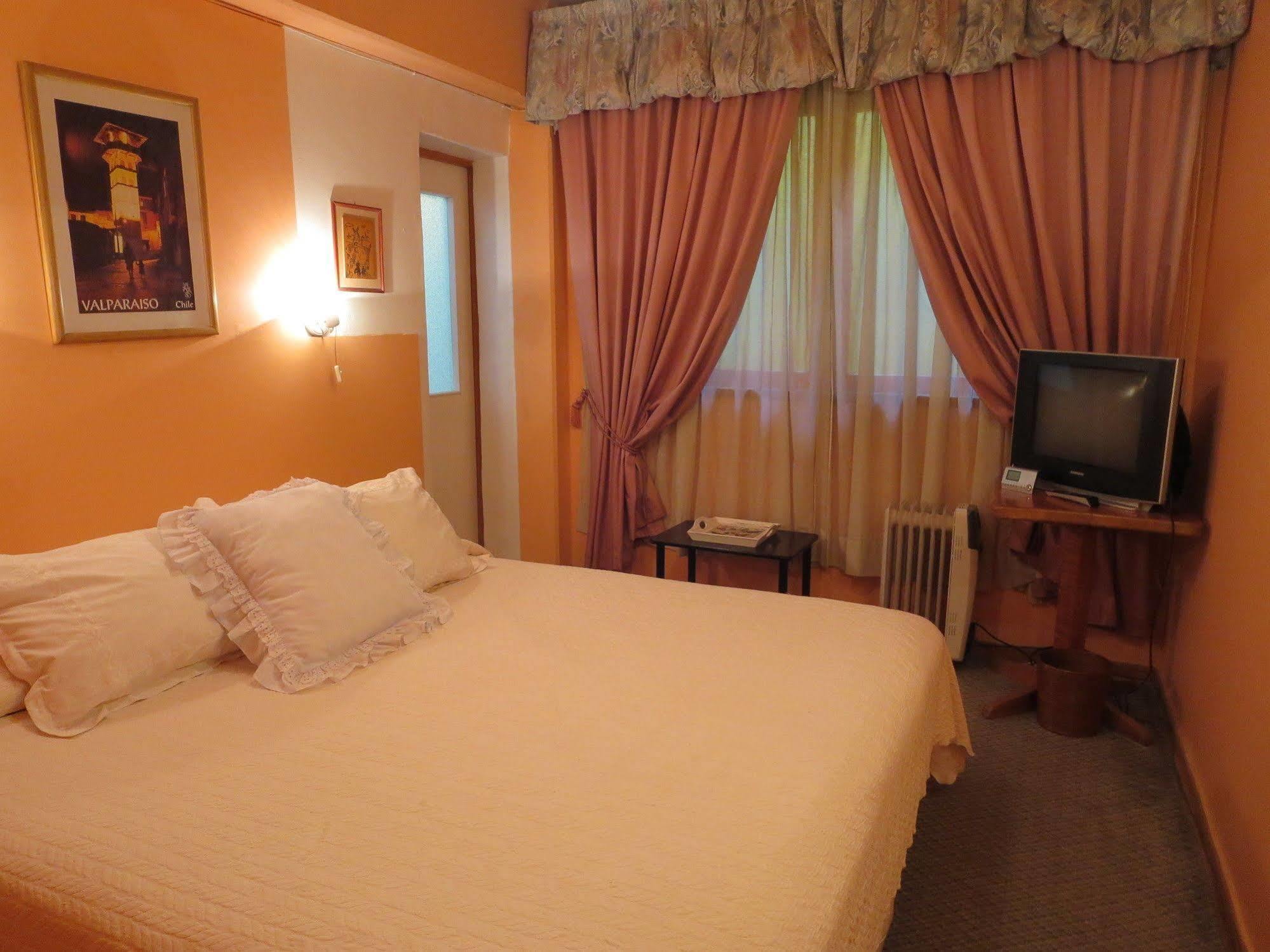 Marilu 'S Bed And Breakfast Hostel Santiago Ngoại thất bức ảnh